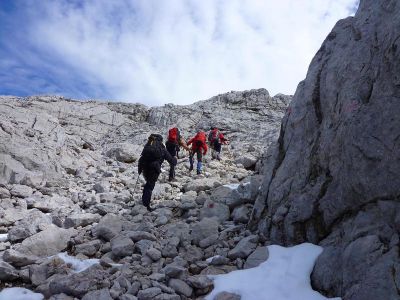 007-Im Felsenmeer von der Adamek- zur Simonyhuette